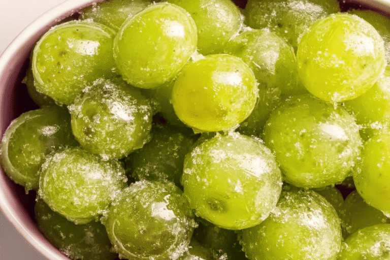 Boozy Grapes 87.Png