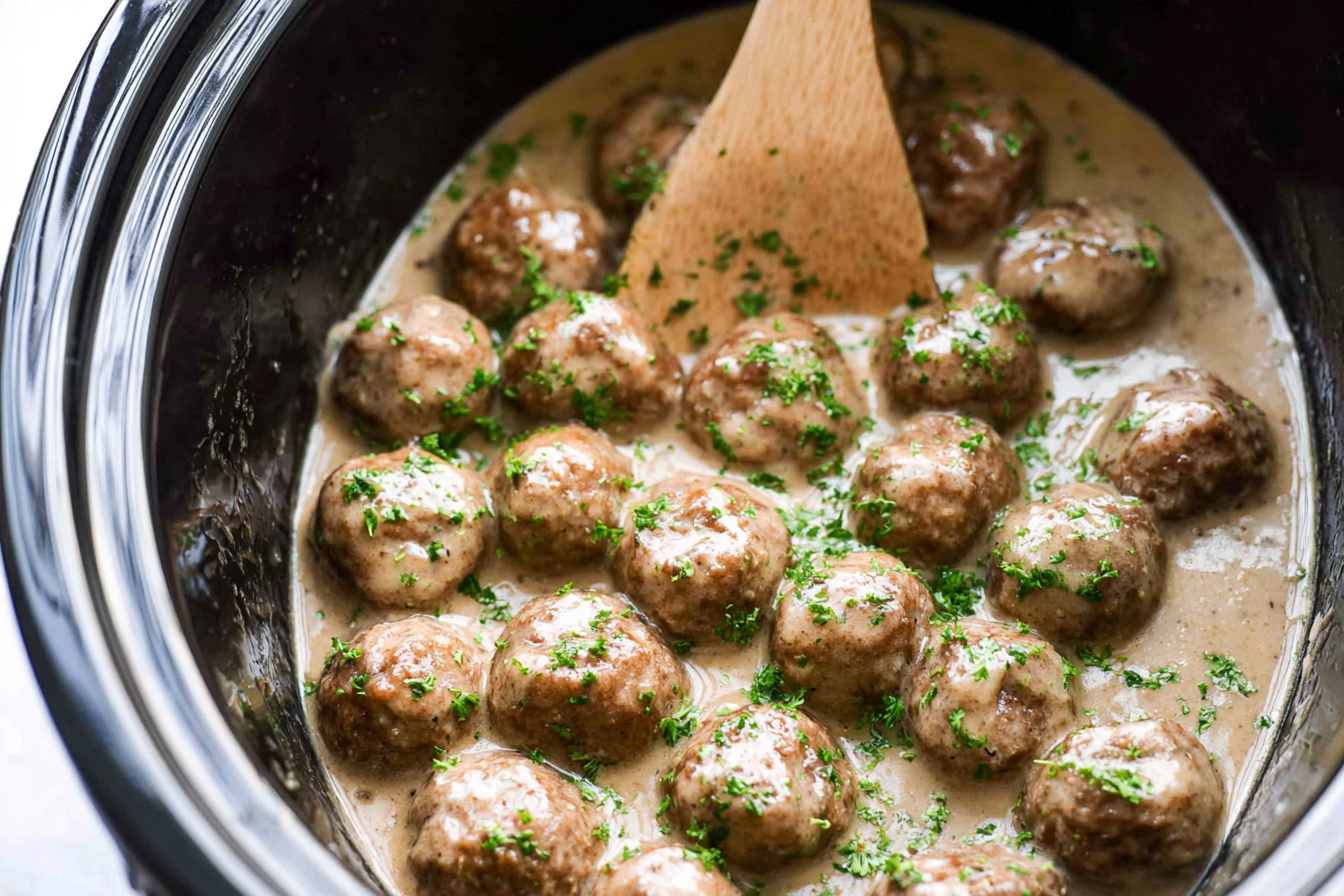Crock Pot Swedish Meatballs Recipe With Creamy Sauce 6 Slow Cooker Swedish Meatballs